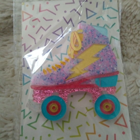 Rollerskate brooch NEW - Picture 2 of 5